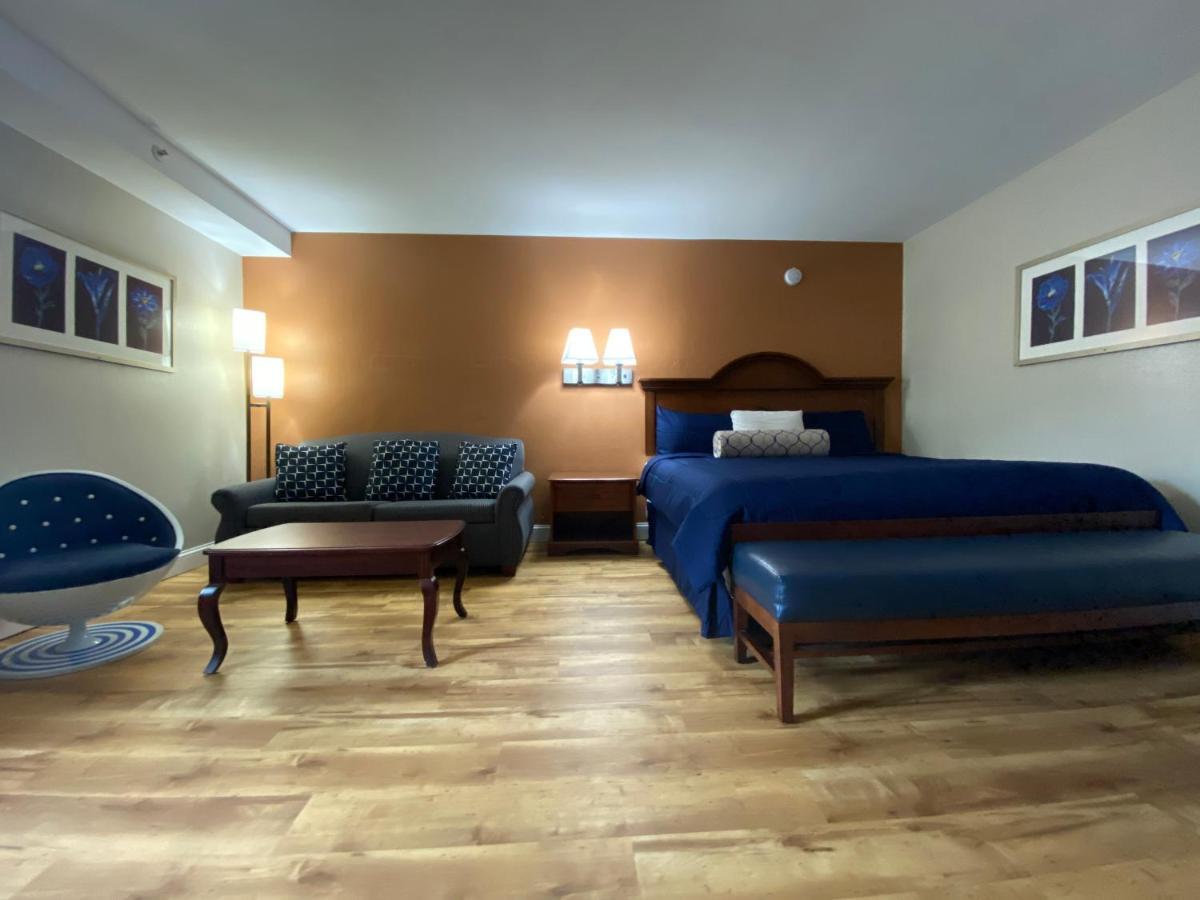 Somerset Orbits Inn מראה חיצוני תמונה